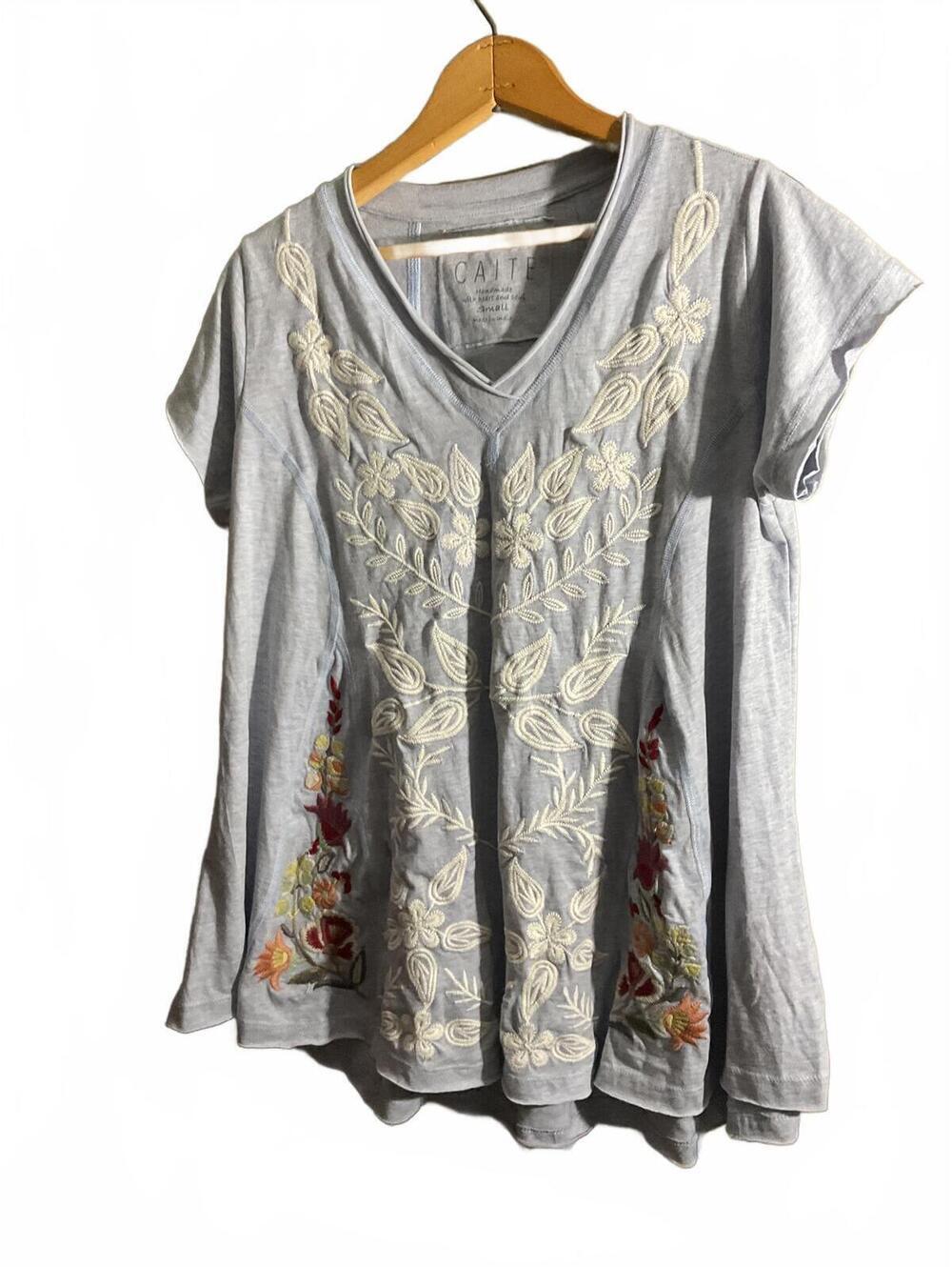 Caite Anthropologie  Blue V-Neck Tunic/ Embroidered Floral Design ( Up to Large)